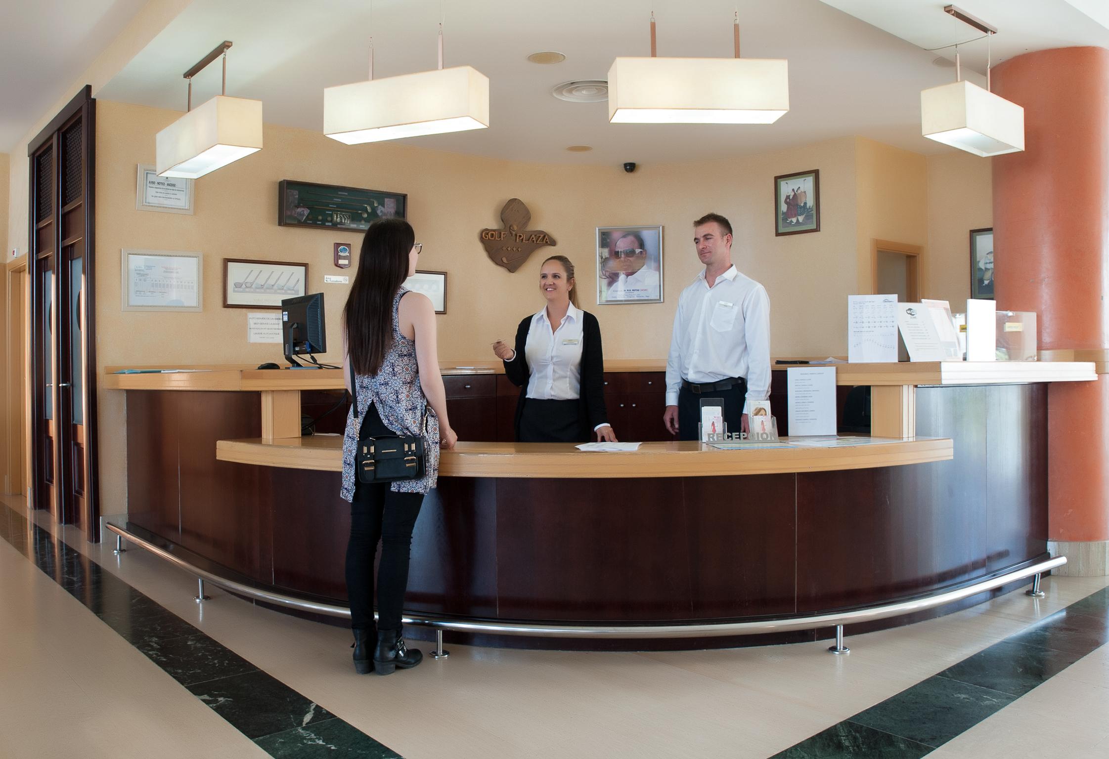 Grand Muthu Golf Plaza Hotel & Spa San Miguel de Abona Exterior photo Reception desk at a hotel
