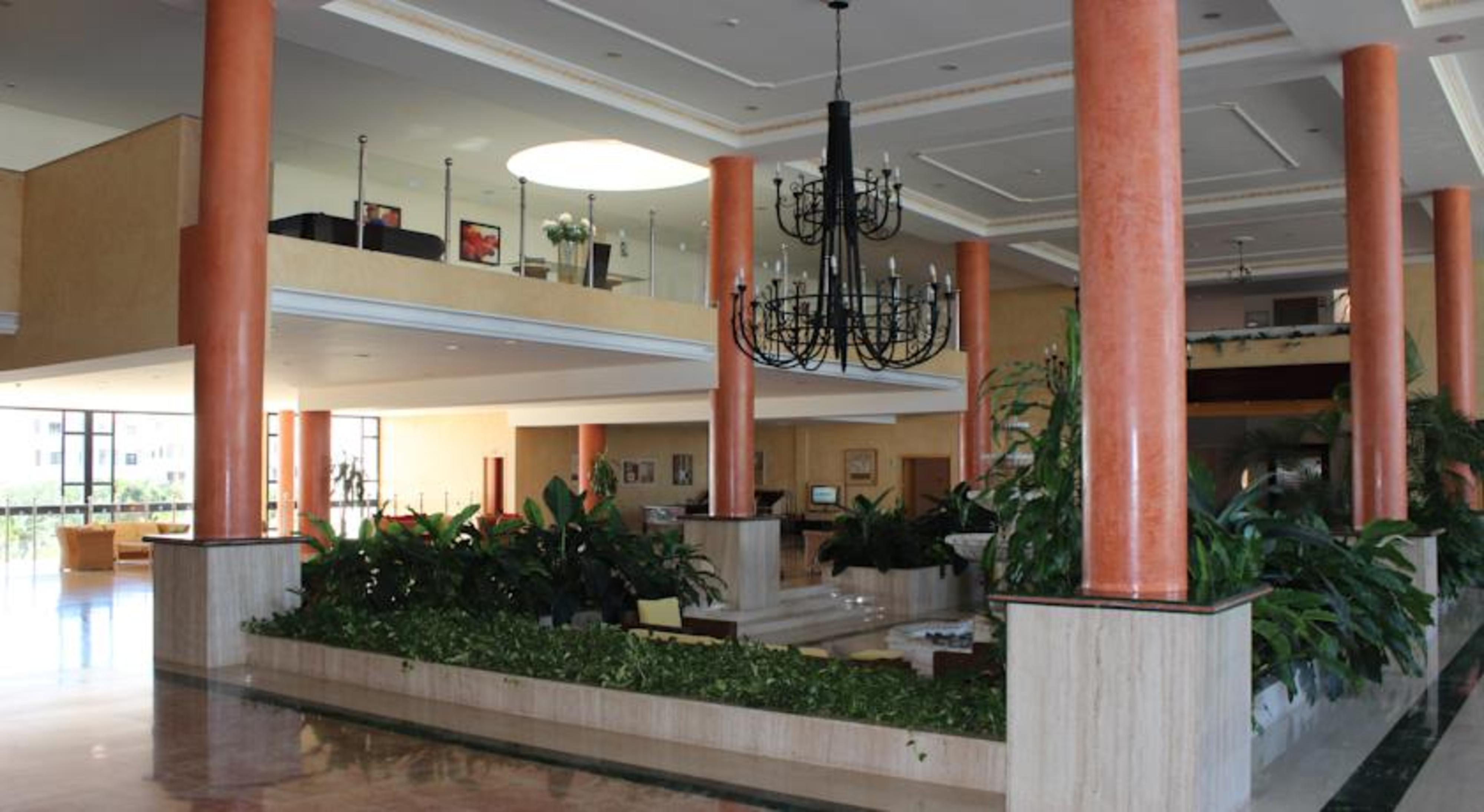 Grand Muthu Golf Plaza Hotel & Spa San Miguel de Abona Exterior photo Lobby of the hotel