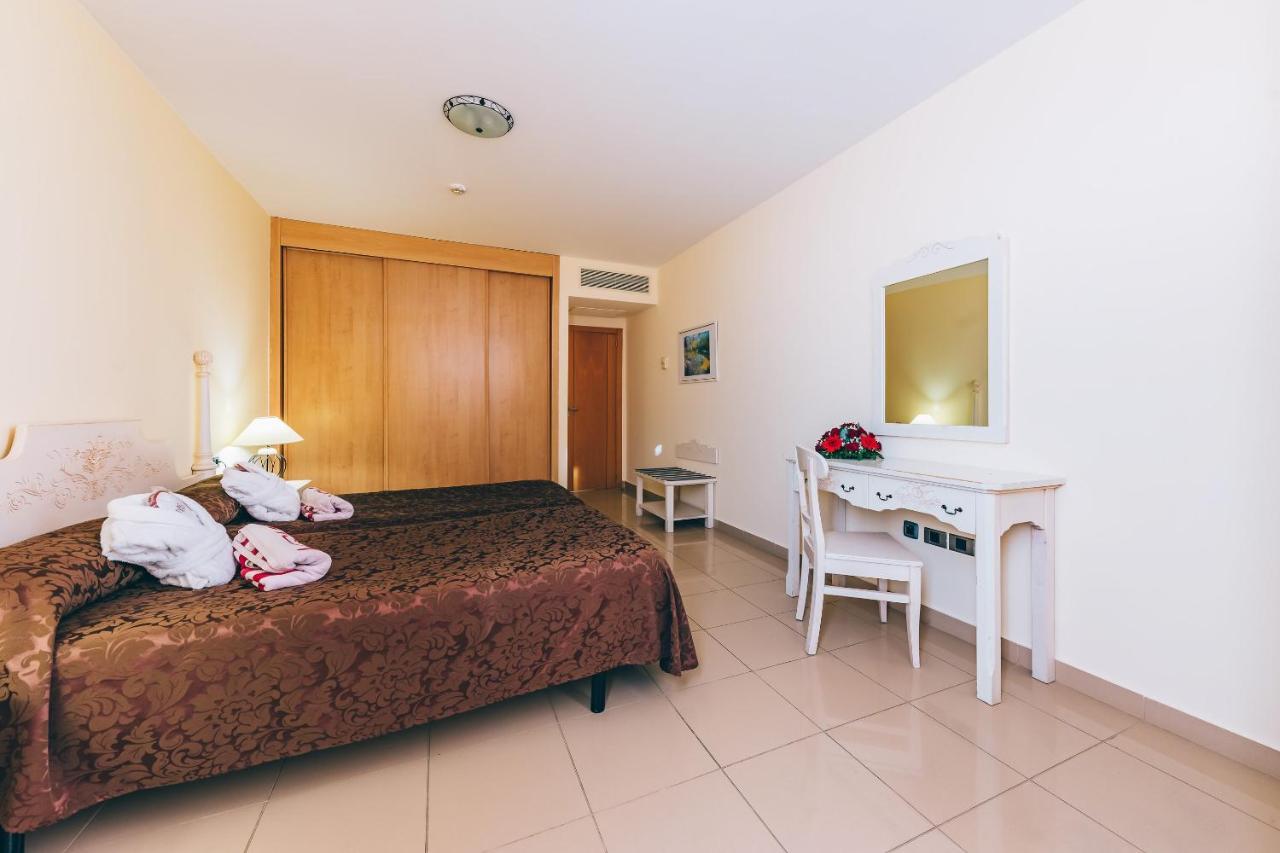 Grand Muthu Golf Plaza Hotel & Spa San Miguel de Abona Exterior photo